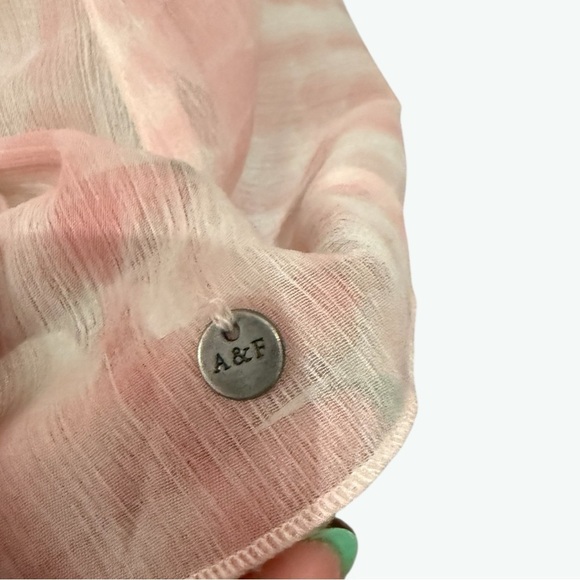 ABERCROMBIE & FITCH | Vintage Pink Beaded Racerback Top Large - Picture 2 of 5